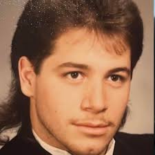 What are some memories of listening to the radio station I-95?