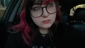 Who single ?? Finna shoot my shot 👀