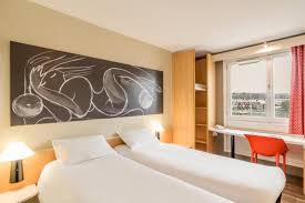 Hotel ibis is located in roubaix, less than 300m away from euroteleport metro station. Hotel Ibis Lille Roubaix Centre 3 Star Roubaix