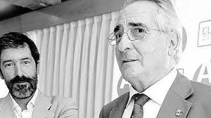 Casa Lobato recibe el premio del Club de Fumadores