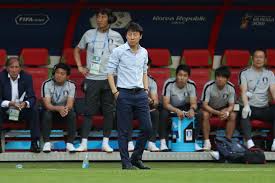 Biografi shin tae manajer timnas dengan segala prestasi saat menukangi timnas korsel piala dunia lalu. Shin Tae Yong Tertantang Poles Timnas Indonesia