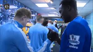 Maybe you would like to learn more about one of these? Kevin De Bruyne Romelu Lukaku Awesome Handshake Manchester City Vs Everton Youtube