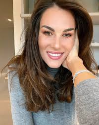 1,818 likes · 20 talking about this. Suddenly Paradise Francesca Sofia Novello Statuesque In Costume Ecstatic Fans Ruetir