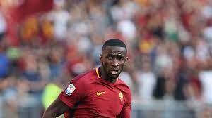 Antonio rüdiger è un calciatore tedesco difensore della roma, in prestito dallo stoccarda e della nazionale tedesca. Chelsea Agree Deal To Sign Antonio Rudiger From Roma Football News Sky Sports
