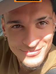 El emotivo regalo de Antony a un niño bético