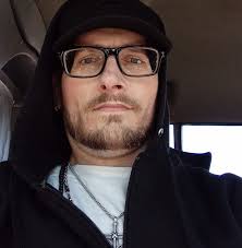 KingVon's 🕊 cousin #Baylo explains how Von died during surgery 😳 He  reportedly hopped off the bed and got into altercation with nurses while  looking for his blicky 👀 He would later