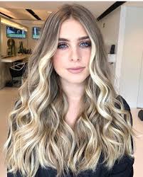 Marco Antonio De Biaggi On Instagram Loiro Dos Sonhos By Kelvelin Mghairdesign Sim Ou Nao 2020 Muhtesem Sac Modelleri Sac Renkleri Balyaj Sac
