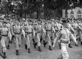 Je n'habite pas la france, et je n'ai pas la possibilité de le voir merci beaucoup, fa544091. Photo De Classe Defile 14 Juillet 1965 Paris De 1965 9eme Rcp Copains D Avant