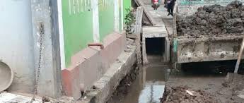 Banyak pilihan mutu serta ukuran yang dapat dijadikan sebagai bahan pertimbangan anda yang akan membangun saluran dengan menggunakan precast ini. Warga Kecewakan Kualitas Pekerjaan Saluran U Ditch Di Mekarsari Tambun Selatan Kupas Merdeka