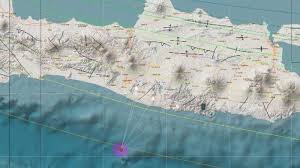 Jika melihat kekuatan dan jarak gempa terkini ini, kecil kemungkinan getaran atau guncangan lindu dirasakan oleh warga. Gempa Bumi Melanda Malang Jawa Timur Lindu Kedua Di Jatim Setelah Blitar Hari Ini Tribun Jabar