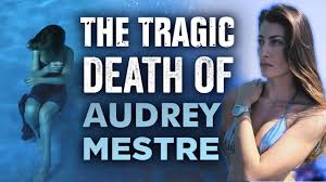 Laying on one of britain's busiest motorways with compound fractures and head injuries, the sisters did the unthinkable. The Bizarre Case Of The Eriksson Twins Ursula And Sabina Youtube