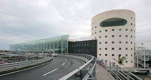 The airport lies by catania, the second largest city in sicily, on the east coast. Catania Fontanarossa Airport Italy Cta Airmundo