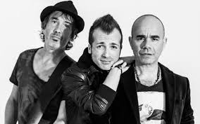 The group was formed in sardinia in 1988 by andrea parodi, gigi camedda and gino marielli. Rete Sinis A Riola Doppio Appuntamento Con I Tazenda Linkoristano It Linkoristano It