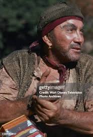 13,810 Cameron Mitchell Photos & High Res Pictures