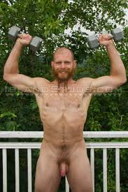 Ripped mountain man Bain strips naked jerking his big thick dick – Men for  Men Blog