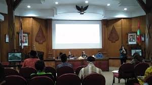 Check spelling or type a new query. Https Banyumas Tribunnews Com 2021 06 05 Mural Gubuk Perkebunan Warga Di Tawangmangu Karanganyar Digarap Komunitas Senyum Manis Https Cdn 2 Tstatic Net Banyumas Foto Bank Images Mural Perkebunan Karanganyar 2 Jpg Ardan Bersama