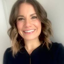 Elizabeth McGee (@elizmcg991)