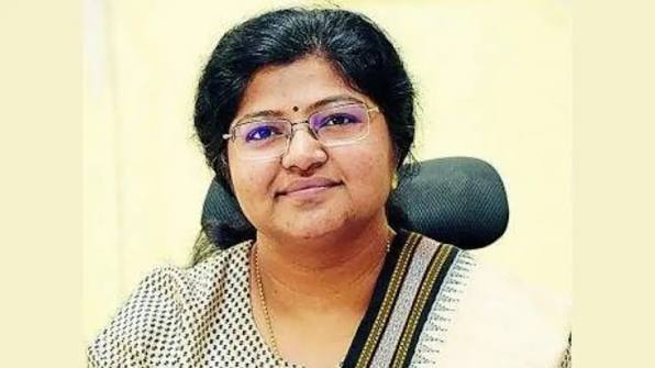“निवडणूक आयोगाच्या नियमांचे काटेकोर पालन करावे” – निवडणूक निरीक्षक डॉ. माधवी खोडे-चवरे; नांदेड विधान परिषद निवडणुकीच्या पार्श्वभूमीवर निर्देश