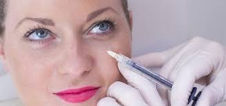 Les rides peuvent apparaître sur le visage (sous les yeux et autour de la bouche, entre les sourcils et sur le front, le menton, les joues, le cou et les mains) et se il existe plusieurs moyens naturels pour se débarrasser des rides sous les yeux. Enlever Les Cernes Sous Vos Yeux Centre De Medecine Esthetique A Lyon