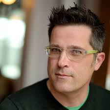 Presentation Strategy, Design & Communication Experts |About DECK