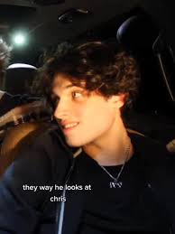 matt's a chris girl 🤞💕 #sturniolotriplets #mattsturniolo #chrissturniolo  #viral #fypシ