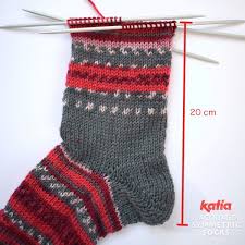 Knitting socks can be an easy, quick and fulfilling way to get a knitting fix and provide someone with a warm treat for their feet. How To Knit Socks With One Ball Of Jacquard Symmetric Socks