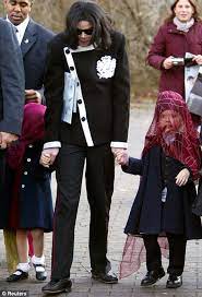 Michael jackson's kids prince, blanket and paris jackson are now 21, 16 and 20 years old. Michael Jackson S Children Lisa S History Room