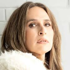 Dr. Lana van Essen (@lanavanessen) • Instagram photos and videos