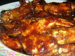 Resep cara membuat masakan ayam goreng saus tiram enak berikut, mudah cepat praktis dan sederhana memasaknya, mari masukkan ayam goreng, masak hingga kuah mengental dan meresap. Resepi Udang Masak Sos Tiram Daily Makan