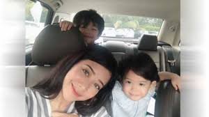 Pastikan ia sebaliknya, jika tidak karma akan mengambil bahagian dalam drama ini, ujarnya.fatin sebelum ini pernah berkahwin dengan pelakon adam shahz pada 21 disember 2013 dan berpisah dengan talak satu pada 30 mei 2017.dia mempunyai dua cahaya mata iaitu adam aisy arrian, 6, dan ivy herra sophia yang kini berusia empat tahun. Pengaruh Kawan Antara Punca Cerai Fatin Afeefa