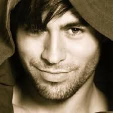 Artistas que comienzan con la letra E