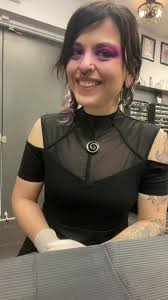 How to Get A Stuck Ball Iff A Curved Bar Bell Peircing