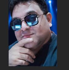 KACK AND ROSE " IN ICE TANIC POSE 16400 FT ABOVE SEA LEVEL😃😃😃👇