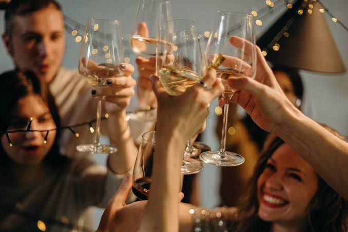 How to Style Personal Milestone Events with Meaning and Elegance - Motivirus