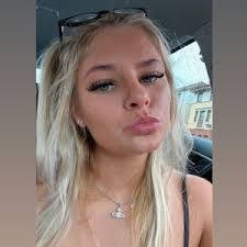 Lara Baird's Instagram, Twitter & Facebook