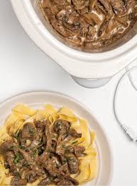 Boeuf Stroganov En Mijoteuse Ricardo Recipe Slow Cooker Beef Stroganoff Slow Cooker Beef Stroganoff Recipe Stroganoff Slow Cooker