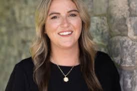 Kate Harmon's Instagram, Twitter & Facebook