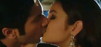 Varun Dhawan to lock lips with 10-years-older Divya Dutta in Shriram  Raghvan's 'Badlapur' (see pics)