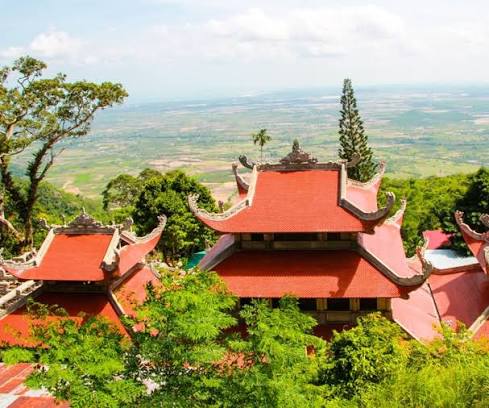 Ch&ugrave;a Linh Sơn Trường Thọ