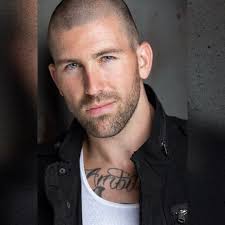 BRYAN TERRY SNELL(@iambryansnell) • Instagram写真と動画