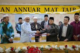 Ustaz kazim serah sekolah tahfiz kepada pengurusan baharu. Unit Tahfiz Al Barakah Manjoi Bakal Diuruskan Pusat Pengajian Al Ulya