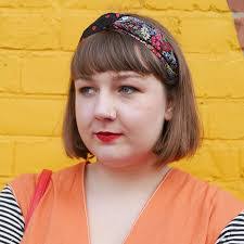 Maxine Hood's Instagram, Twitter & Facebook