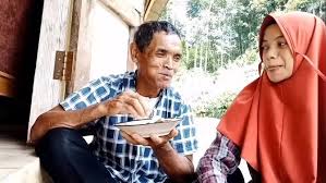 Dia membawa perubahan dalam bidang pendidikan. Cerita Lengkap Pernikahan Bu Dosen Awalnya Tak Cinta Kini Tak Mau Pisah Hingga Mati Merdeka Com