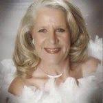 Lavonne Rowe's Instagram, Twitter & Facebook