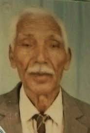 هاذا جدي قاسمي حمة ربي يحفظو ويطول في عمرو لمن يعرفه يدعيلو بطول العمر  والعيش بالهناء