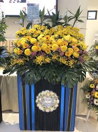 Pin Ot Polzovatelya Angel Florist Na Doske Bolshie Cvetochnye Kompozicii V 2020 G Bolshie Cvetochnye Kompozicii Cvetochnye Kompozicii Kompoziciya