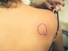 Pin By Ana Beatriz Ernesto On Tatts In 2020 Tasteful Tattoos Silhouette Tattoos Tattoos