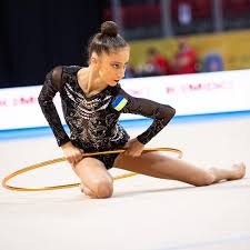 On regarde les championnats du monde les plus étranges avec chris ! Yeva Meleshchuk From Ukraine Rg World Championships 2018