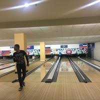 Walaupun bunyi macam banyak, car park tu kelip mata je dah penuh kalau hujung minggu. Mega Lanes Bowling 15 Tips