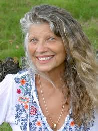 Debbie Morrill's Instagram, Twitter & Facebook